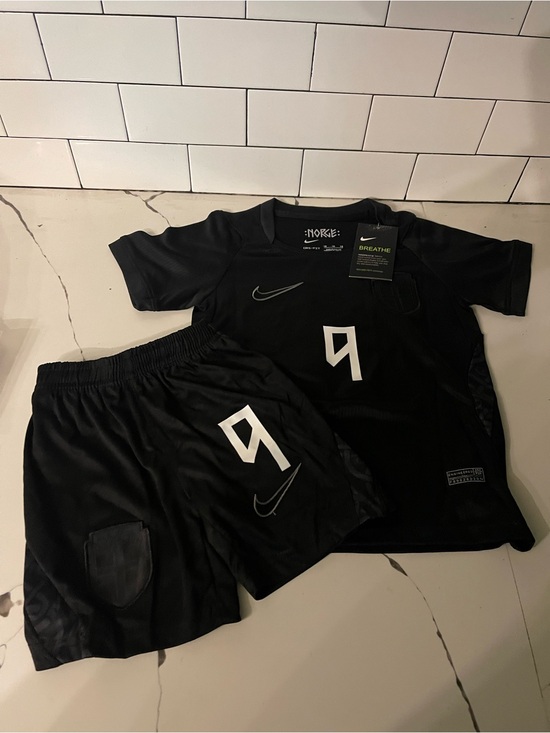Nike Other - Youth Erling Braut Haaland Jersey And Short Set Size 16.